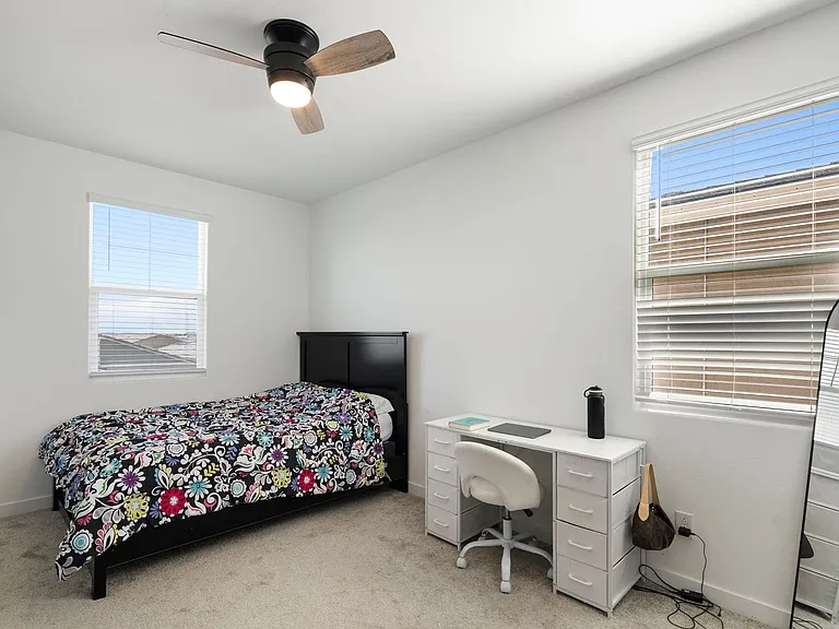 3110 E Hayfield Way — Photo 15