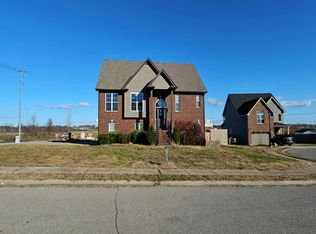 1699 Cabana Dr, Clarksville, TN 37042