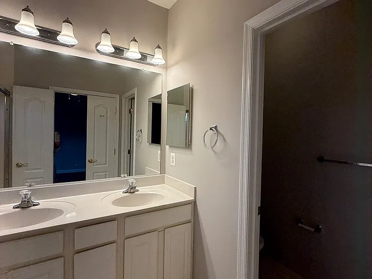1127 Gaither Rd — Photo 17