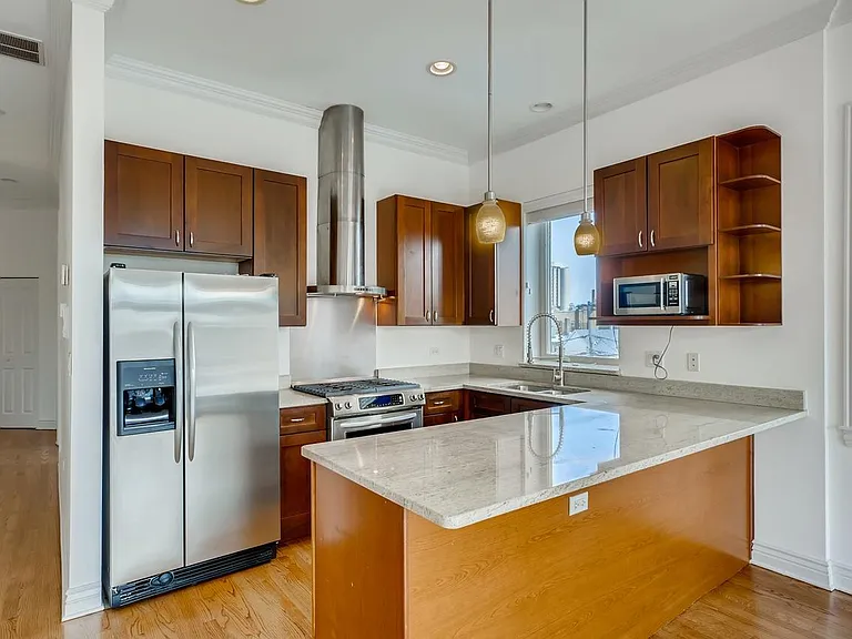 2428 W Augusta Blvd #3 — Photo 9