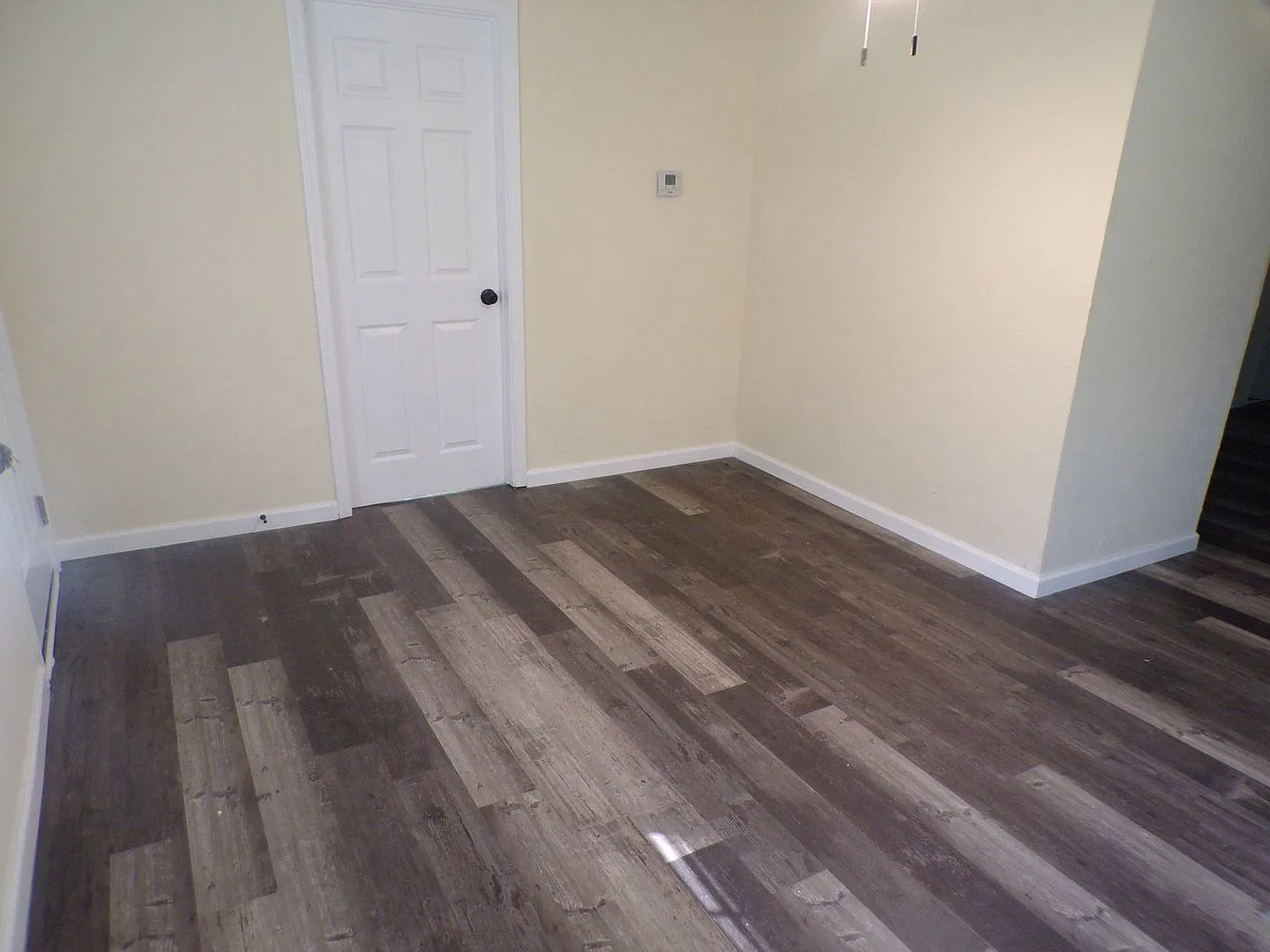 Fresh Installed Floors Upgraded Bathroom!! — Photo 3
