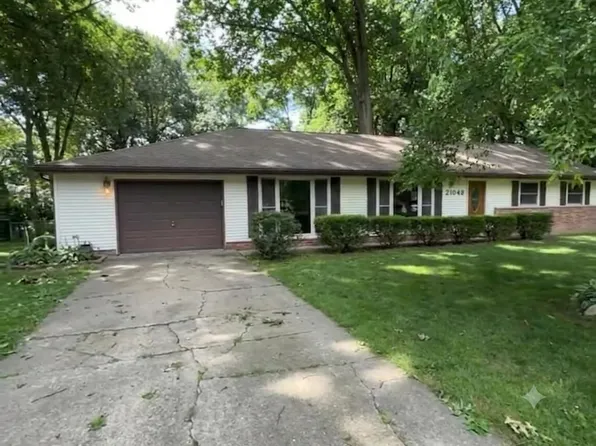 21940 Ulrich St, Clinton Township, MI 48036