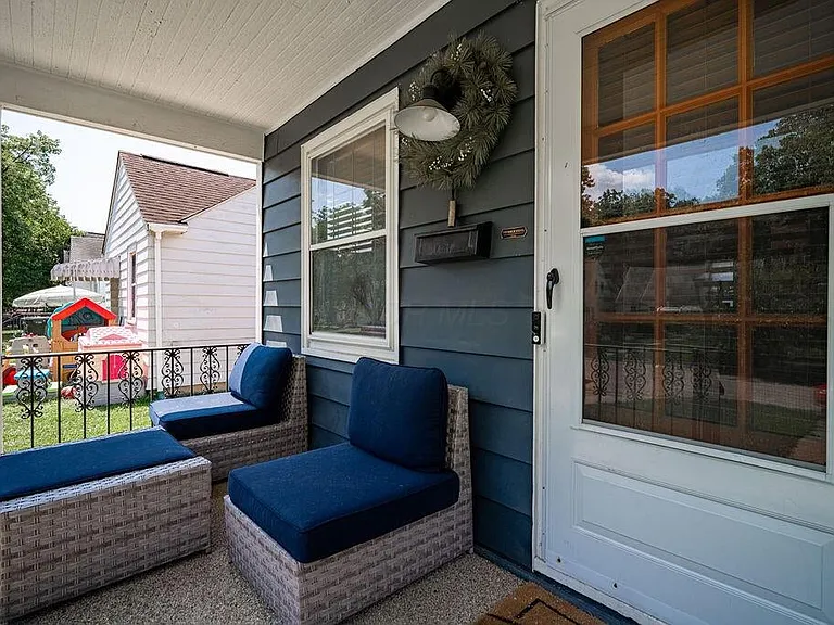 221 Haldy Ave — Photo 3