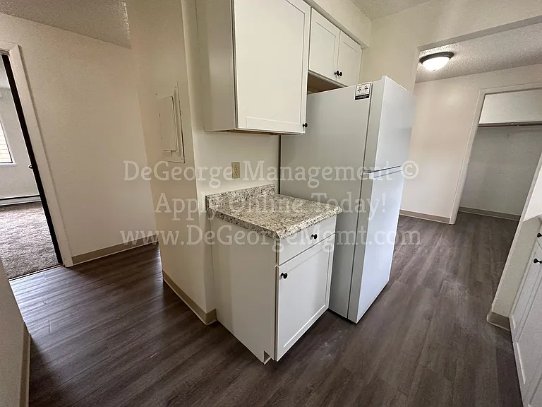 Oak Ridge Manor Apartments — Photo 22