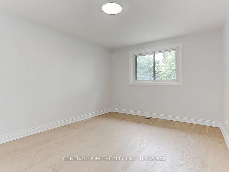 40 Sherwood Forest Dr #MAIN — Photo 10