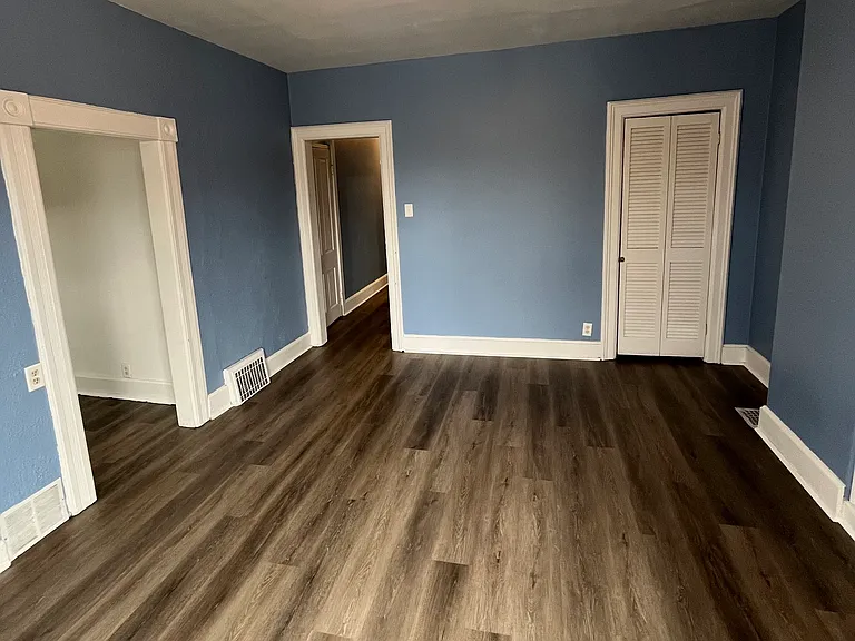 living room empty