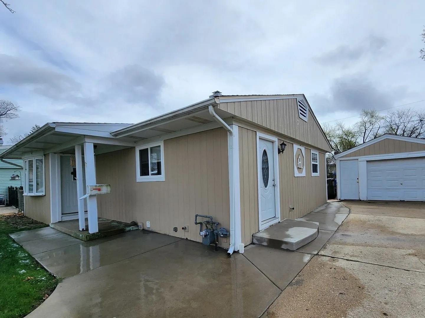 77 Wren Rd photo 1