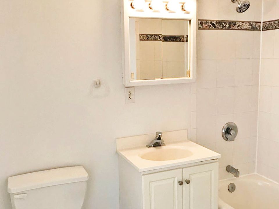 2nd image of 57 Sip Ave APT 4D