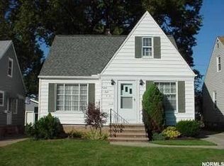 8802 Pinegrove Ave, Parma, OH