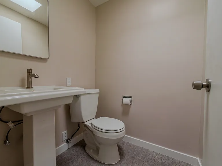 16703 Alginet Pl — Photo 47