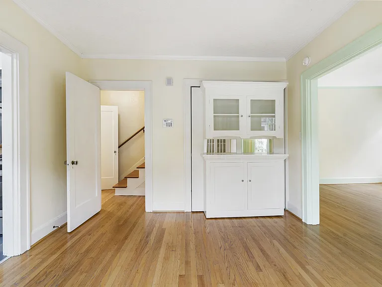 2567 NW Raleigh St — Photo 16