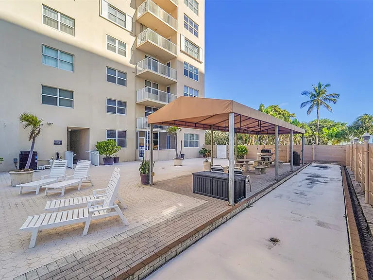 1401 S Ocean Dr #502 — Photo 41