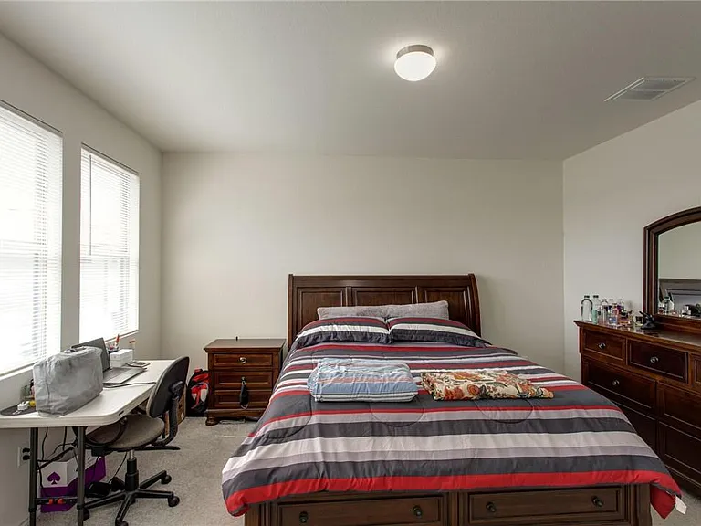 9109 Garnet Dr — Photo 4