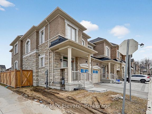 3rd image of 23 Reign Ln