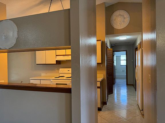 4th image of 2428 Sweetaire Ct