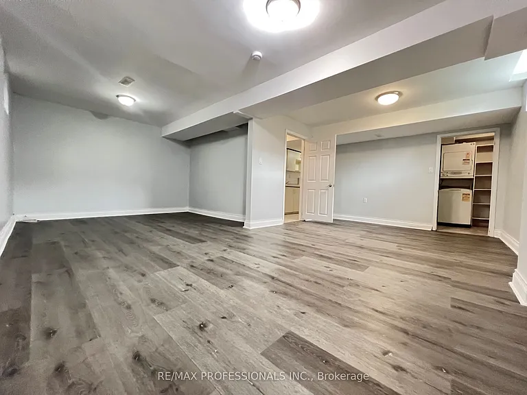 110 Springview Dr — Photo 19