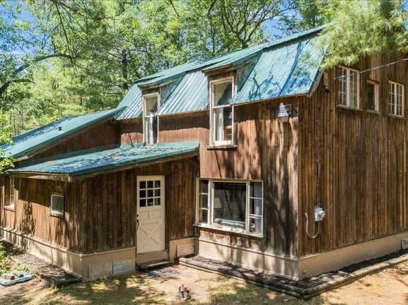 7077 Chain Lake Dr, South Branch, MI 48761