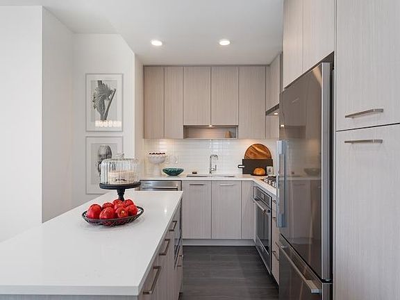 4th image of 518 Clarke Rd #3108