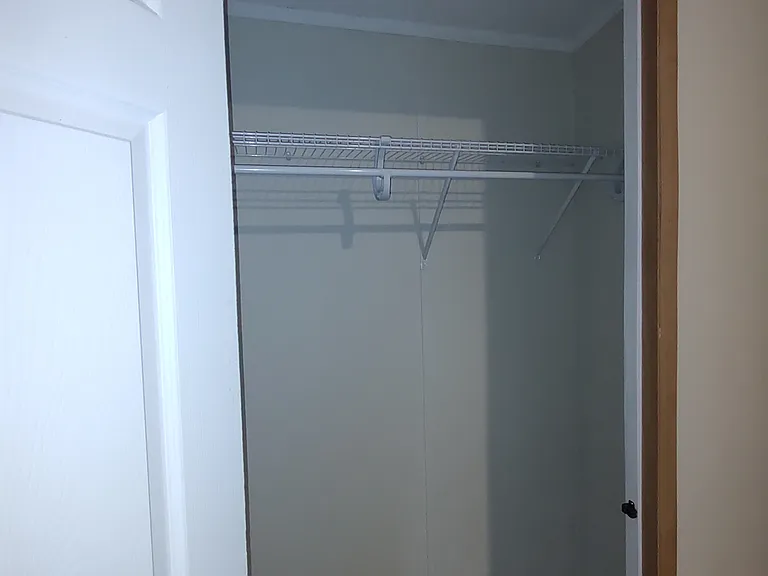 8685 Green Meadows Ln — Photo 10
