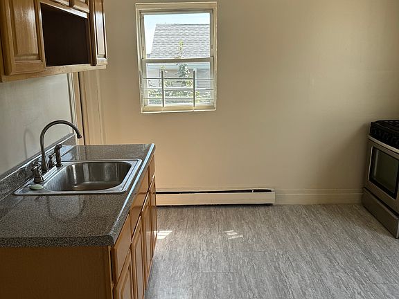 4th image of 484 Bergen Ave Floor 3