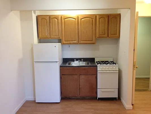 Rented by Walter & Samuels Inc | media 2