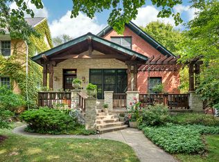 837 Lincoln St, Evanston, IL