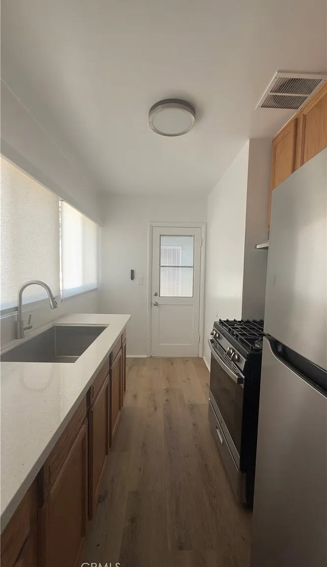 1 bed, 680 sqft, $2,100 — Photo 1