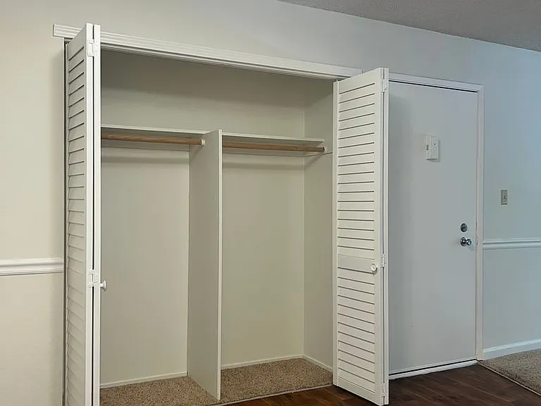 Northridge Terrace Apartments ~ A Hidden Gem! — Photo 10