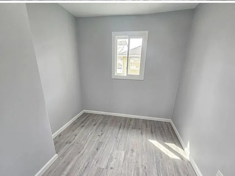 429 E Indianola Ave #2 — Photo 12