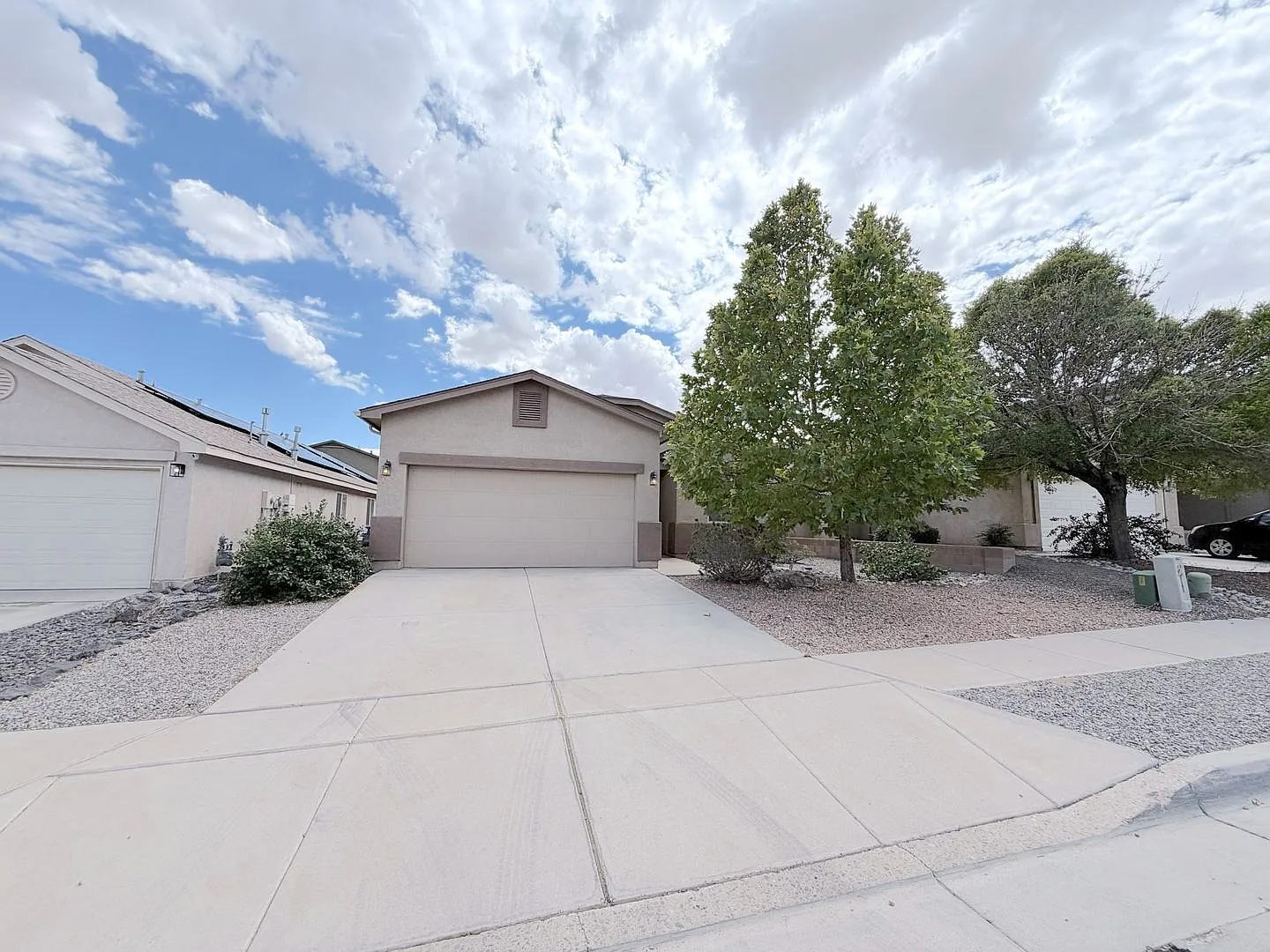 Southwest Albuquerque 3-Bedroom Home with Refrigerated Air & 2-Car Garage — Photo 2
