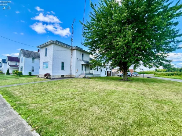 6984 Sandusky Ave, Bloomville, OH 44818