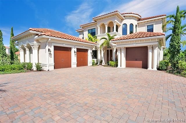 Large 3 car garage space