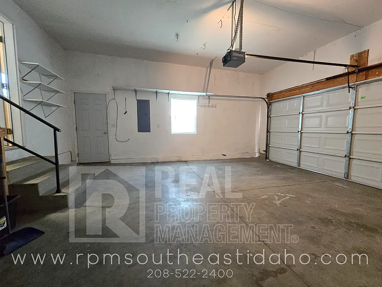 2803 E Chasewood Dr — Photo 30