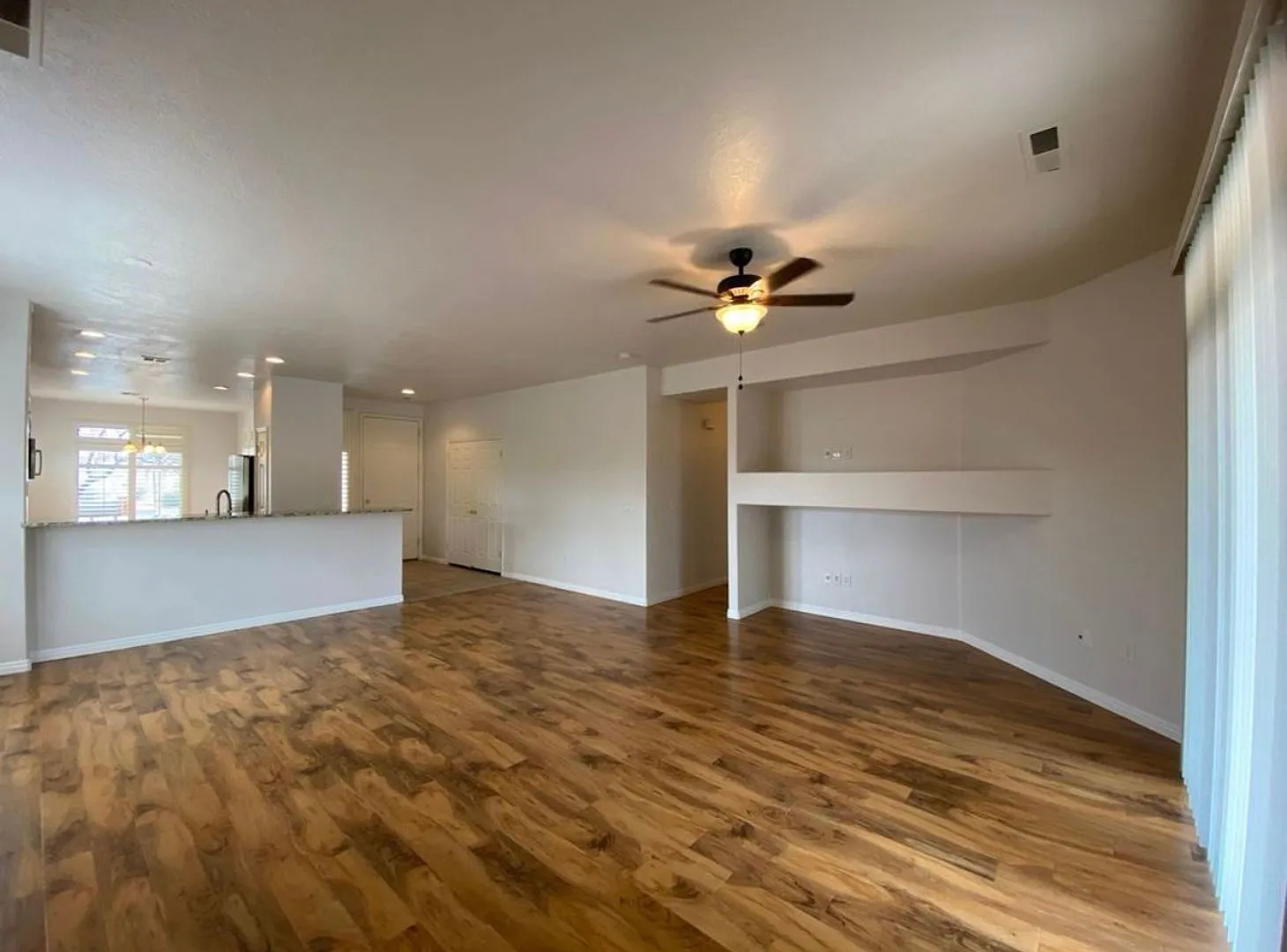 Spacious Home For Rent In Coral Canyon — Photo 1