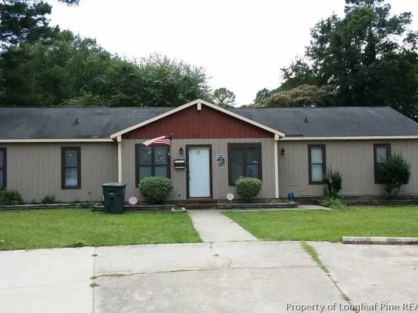 1437 Artesian Ct, Fayetteville, NC 28304