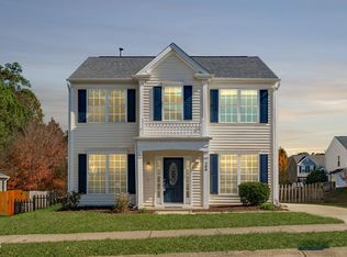 208 N Weststone Blvd, Fuquay Varina, NC 27526