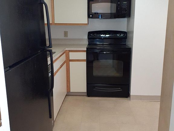 3rd image of 3800 Fairfax Dr APT 805
