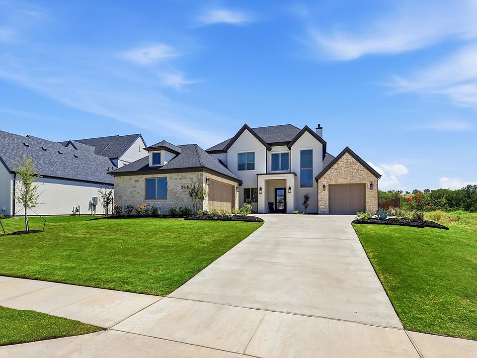 1st image of 244 Lantern Ridge Dr