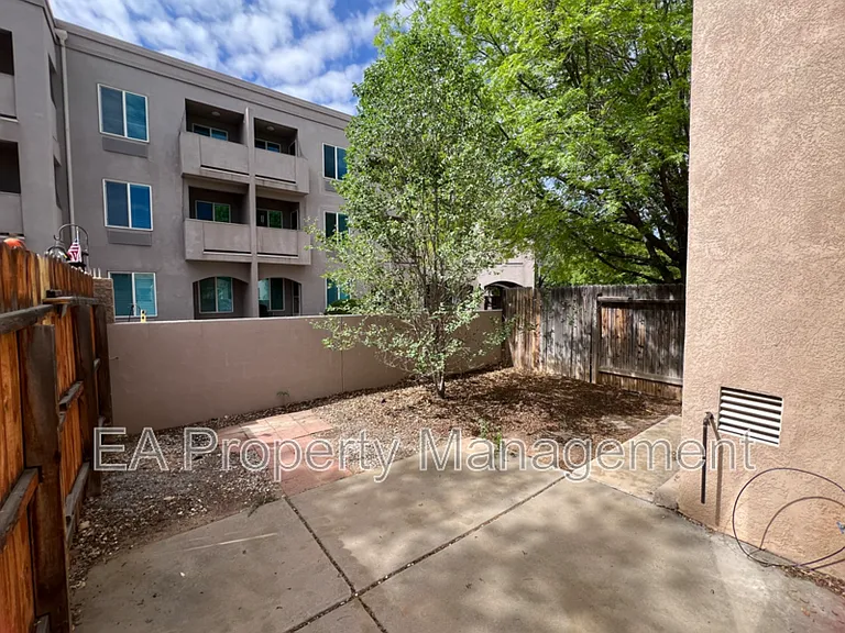 10316 Gutierrez Rd NE — Photo 12
