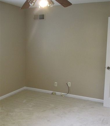 4th image of 2812 Ole Pike Dr