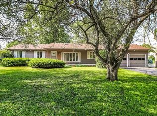 139 Southridge Dr, Rochester, NY 14626