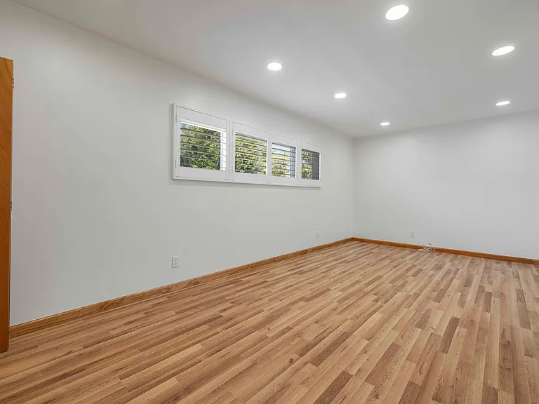 22826 Marjorie Ave — Photo 22