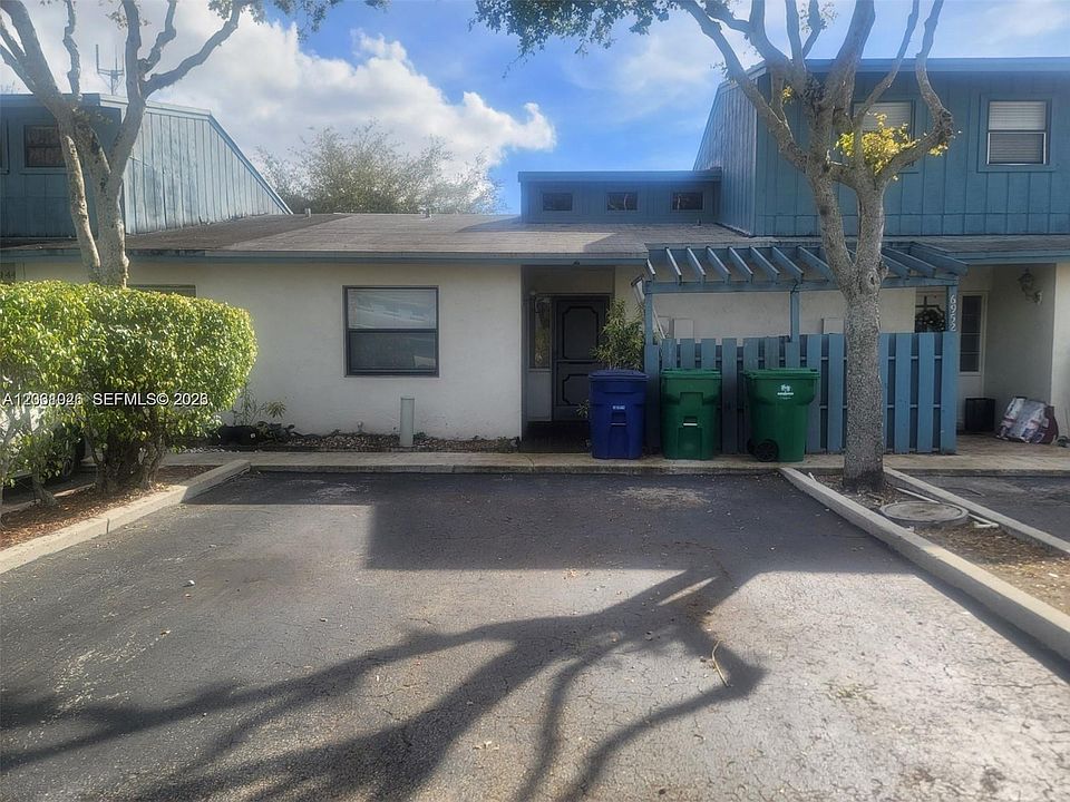 1st image of 6948 SW 36th Ct #16-Z