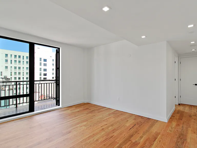 514 Herkimer St #8A — Photo 15