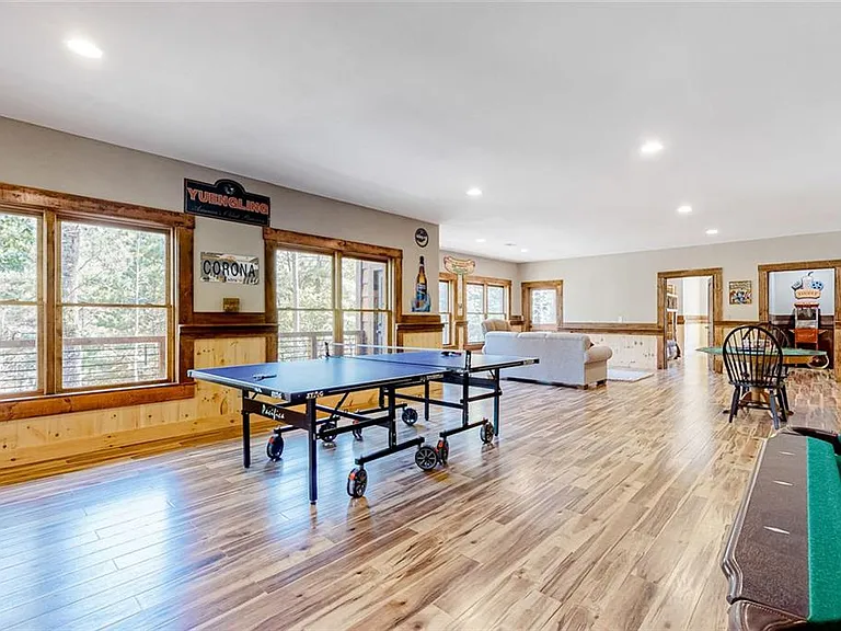 380 Biguns Blvd — Photo 43