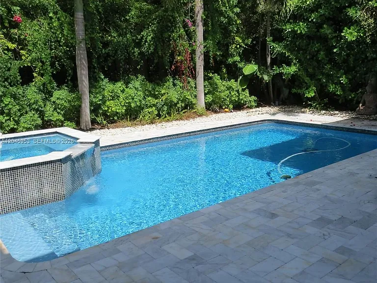 542 N Cypress Dr #542 — Photo 24
