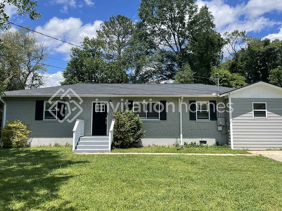 321 Hurt Rd SE