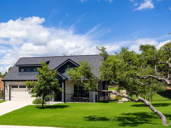 2018 Naples Ln, Kerrville, TX 78028