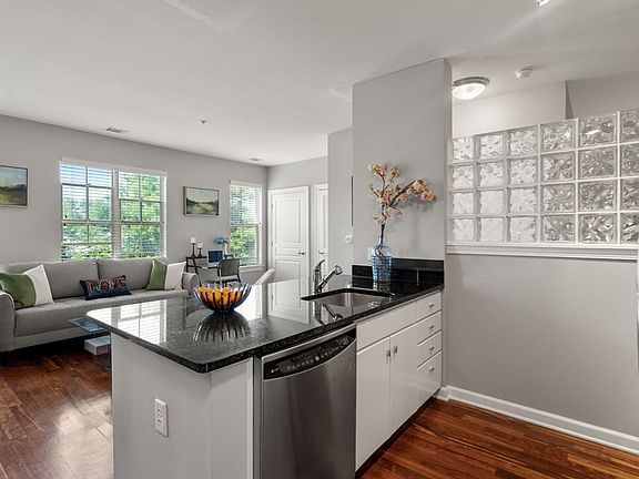 4th image of 4 Repton Cir Unit 4205