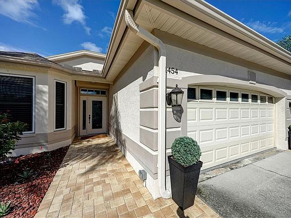 3rd image of 1454 Woodstream Dr